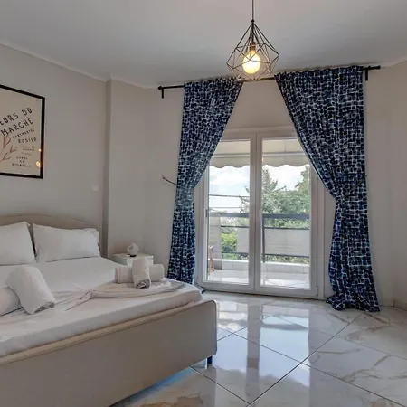 Bright New 1 Bd With Balcony In Appartement