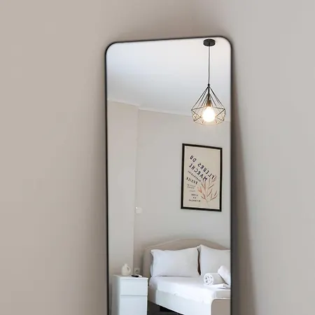 Lejlighed Bright New 1 Bd With Balcony In *